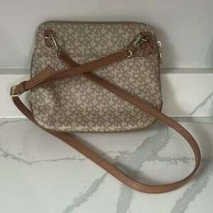 Women’s DKNY Crossbody purse